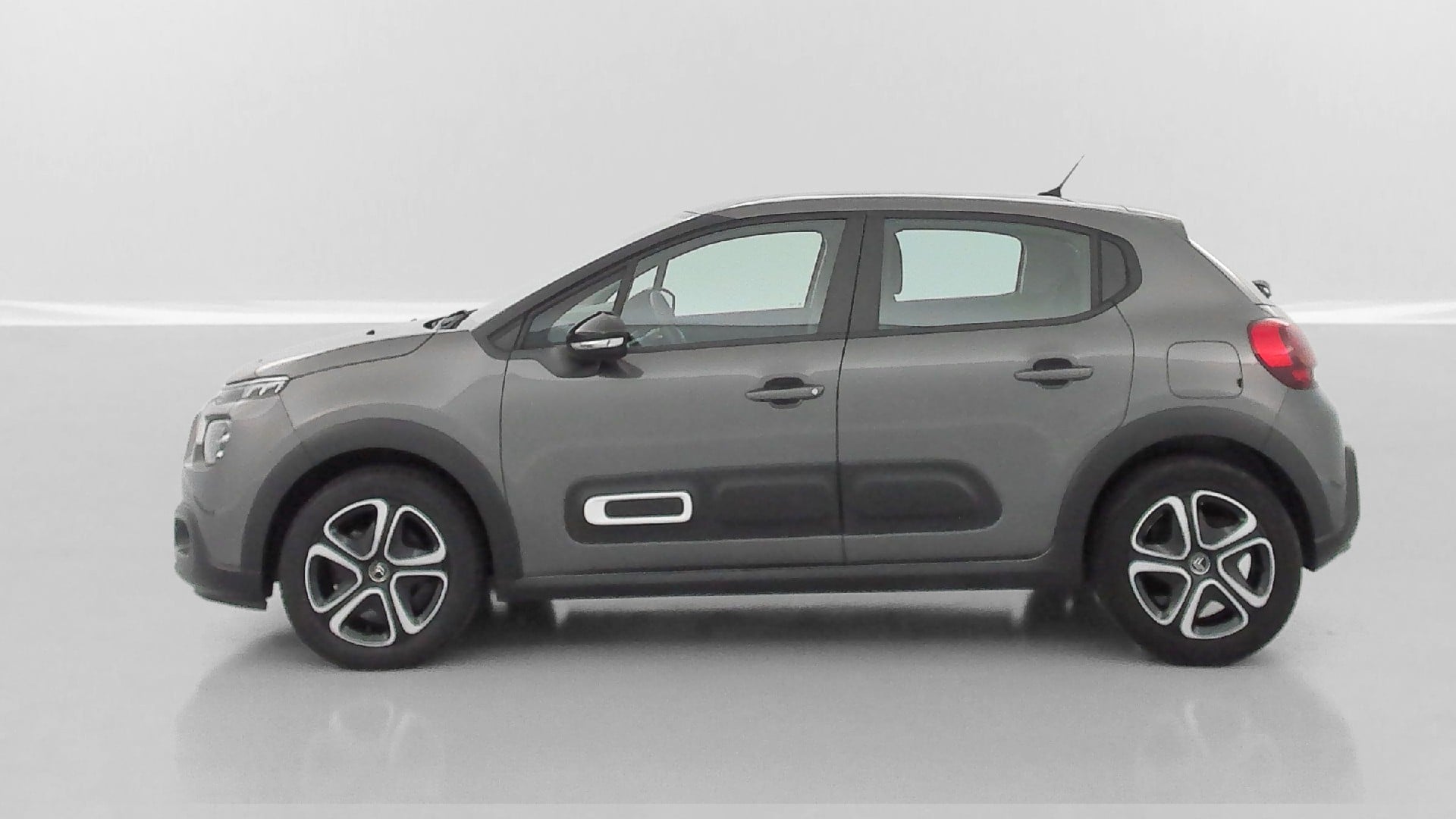 Citroen C3 Plus 1.2L PureTech 83 hp photo