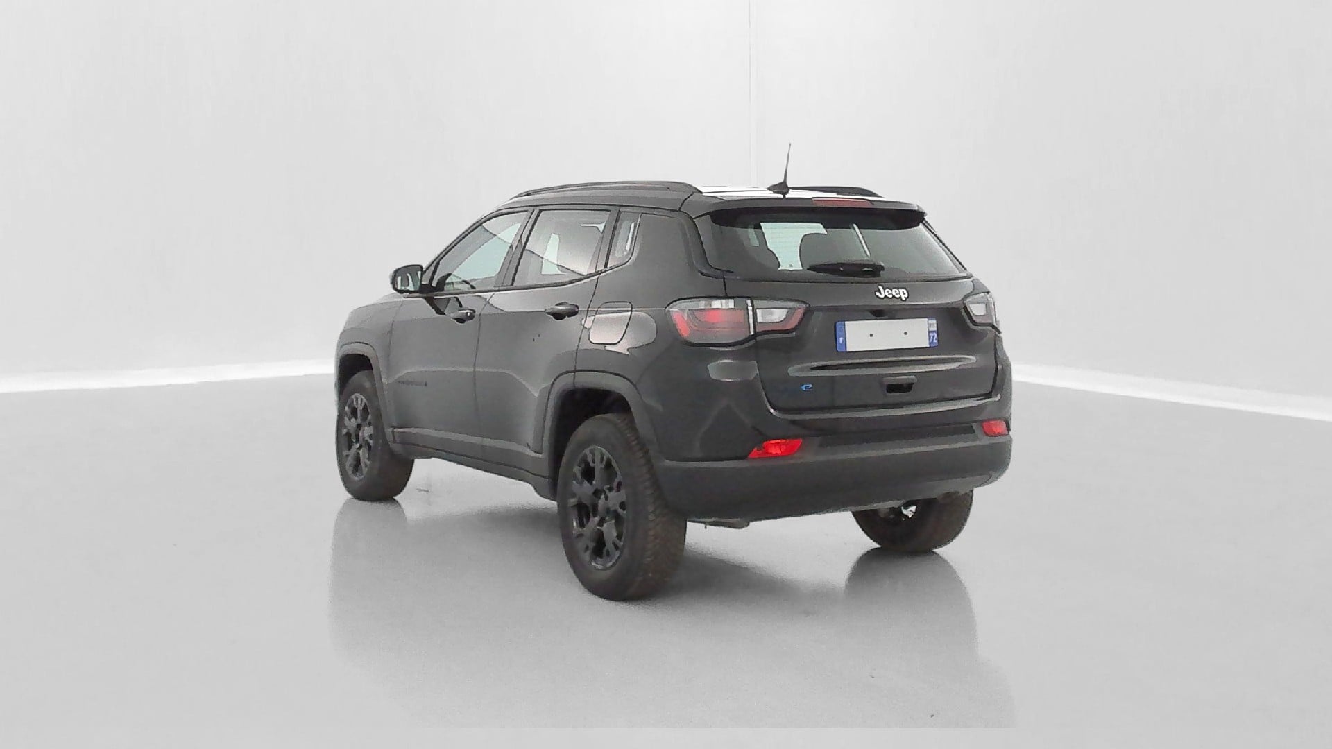 Jeep Compass Overland II 1.3 T4 240ch PHEV 4xe AT6 eAWD photo