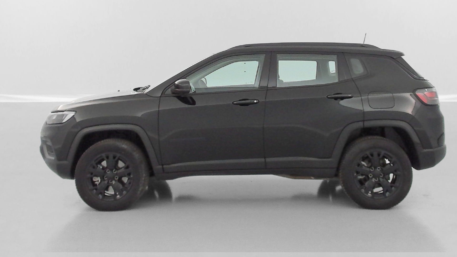 Jeep Compass Overland II 1.3 T4 240ch PHEV 4xe AT6 eAWD photo