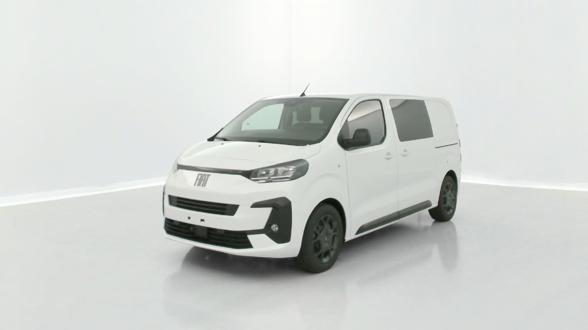 Fiat Scudo Pack Premium Connect 2.0 BlueHDi 180ch photo