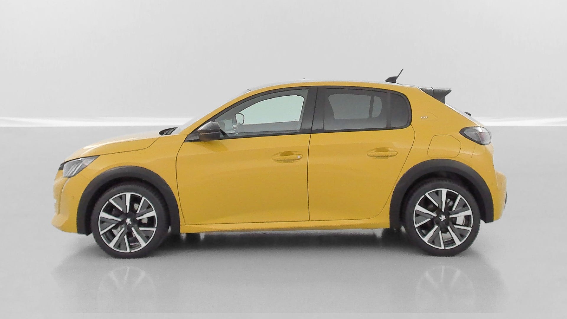 Peugeot 208 GT 1.2 PureTech 100 ch photo