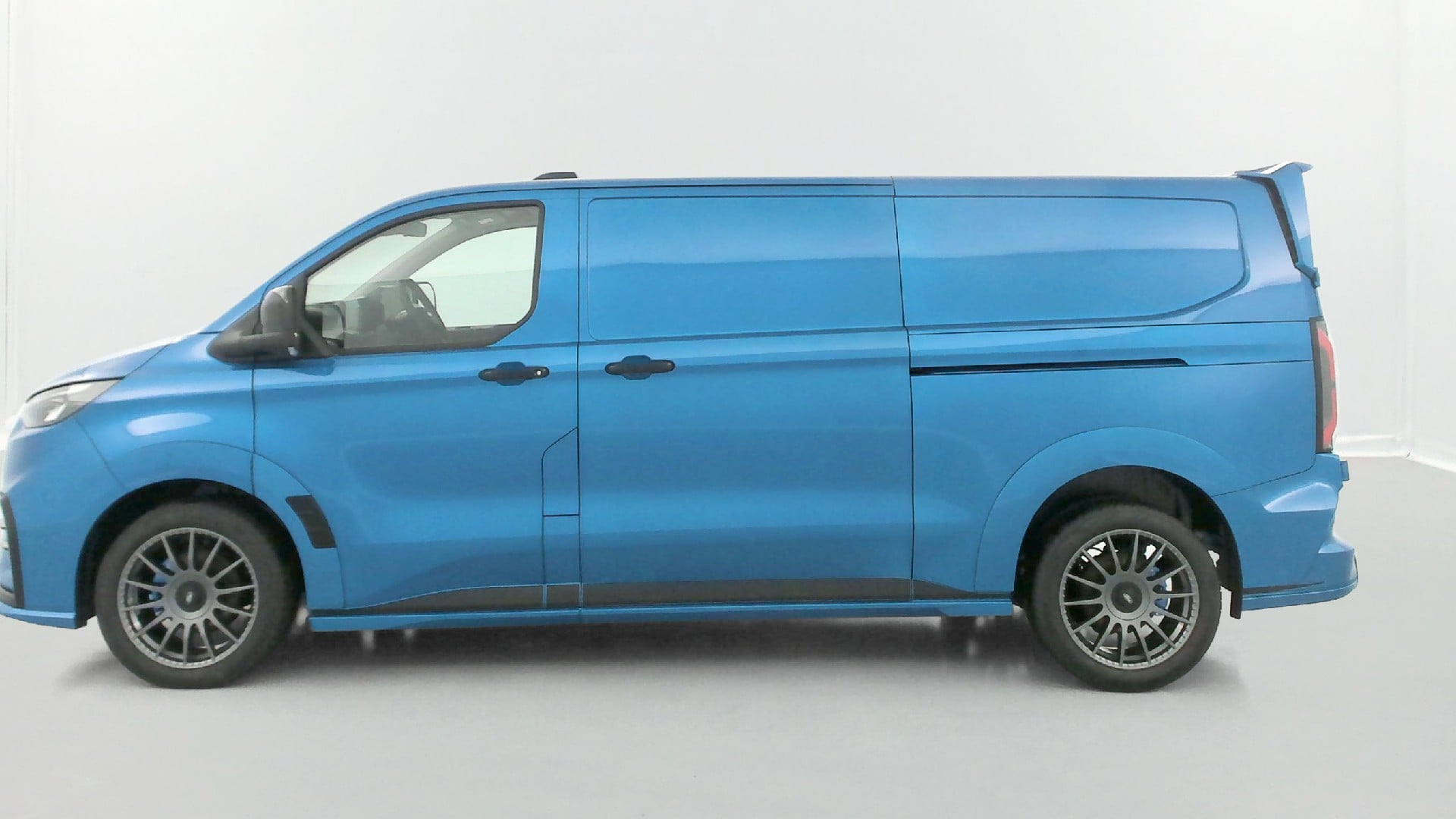Ford Transit MS-RT L2H1 320 2.0 EcoBlue 170ch BVA8 AWD photo