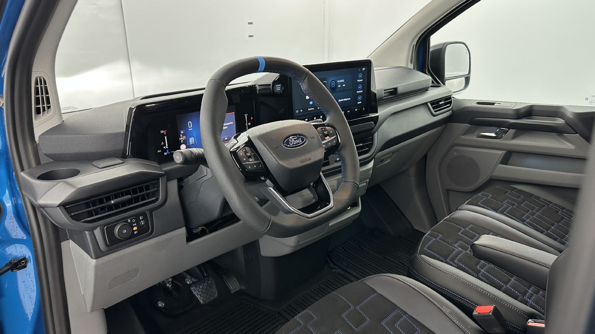 Ford Transit MS-RT L2H1 320 2.0 EcoBlue 170ch BVA8 AWD photo