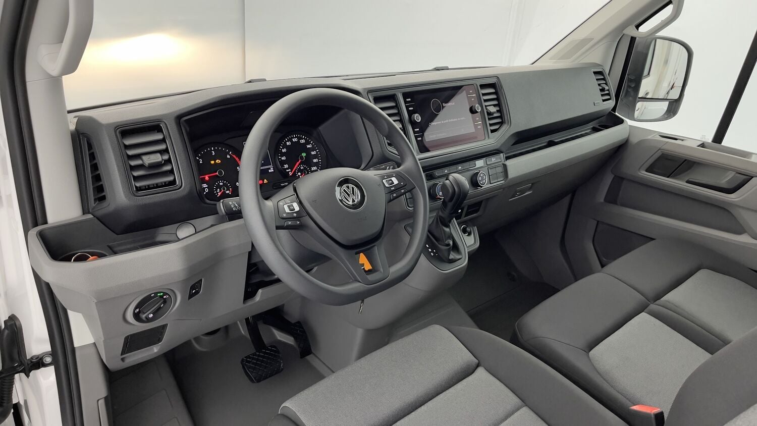 Volkswagen Crafter Business 2.0L TDI 163ch photo