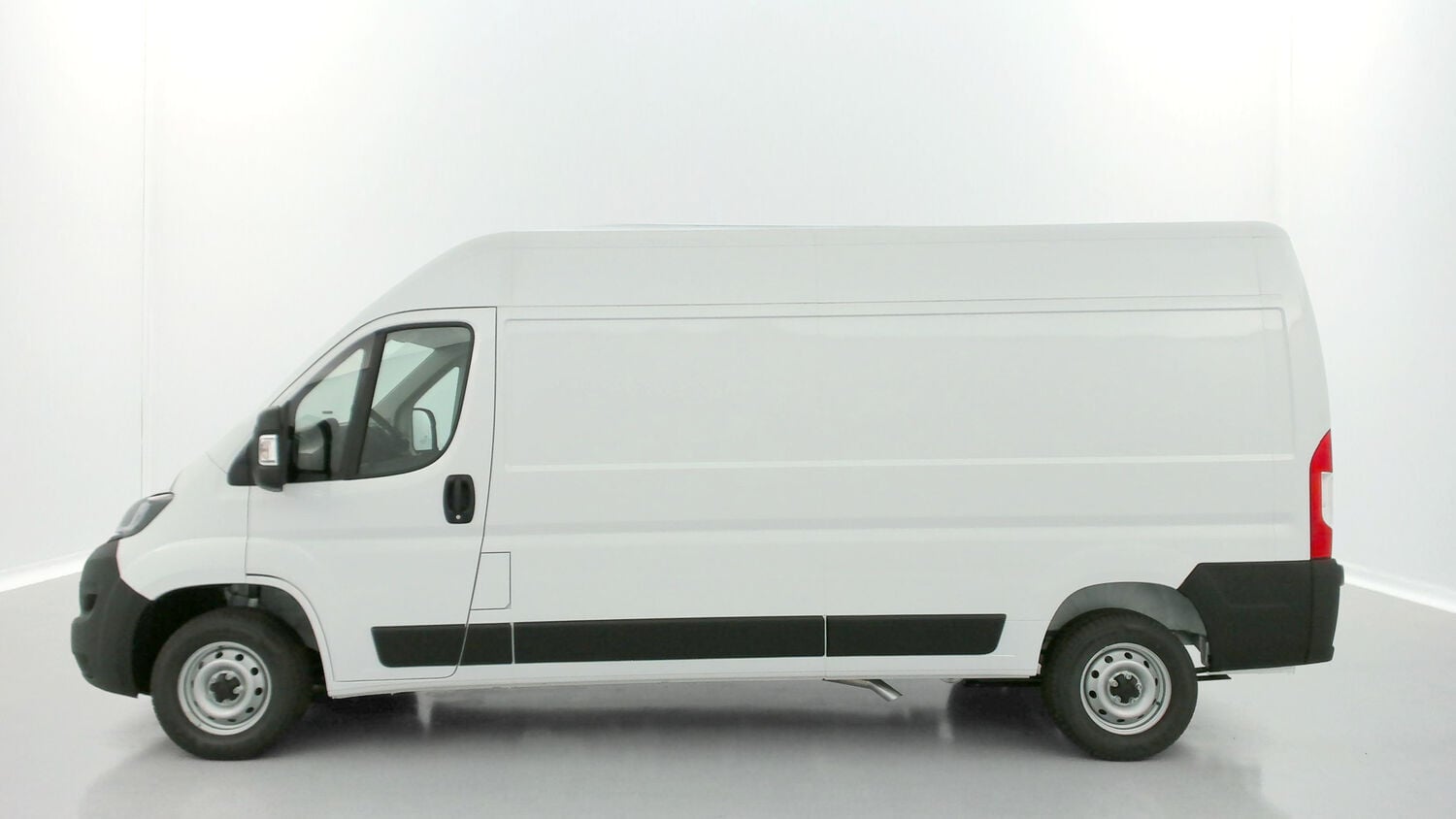 Fiat Ducato Pack Pro Lounge Connect 2.2L 140ch photo