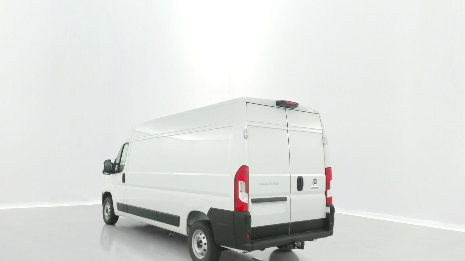 Fiat Ducato Pack Pro Lounge Connect 2.2L 140ch photo