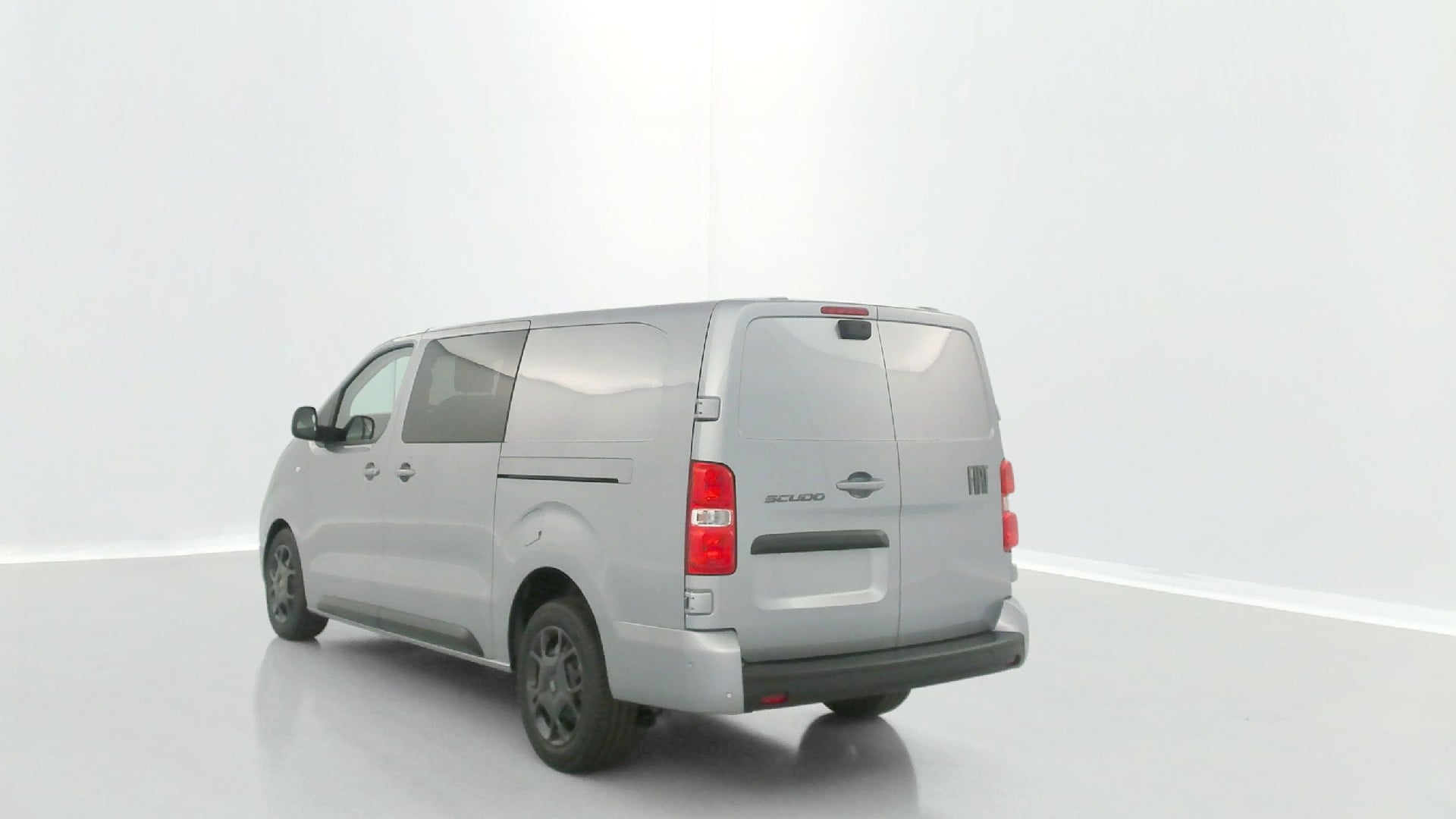 Fiat Scudo Pack Premium Connect 2.0 BlueHDi 180ch photo