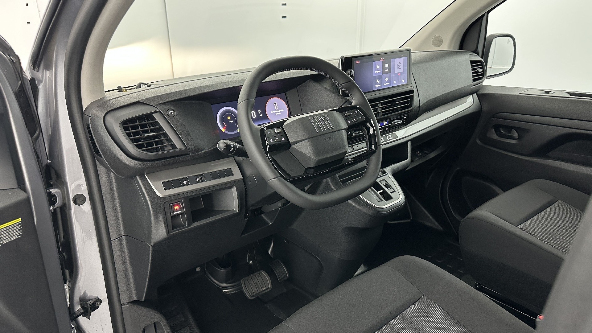 Fiat Scudo Pack Premium Connect 2.0 BlueHDi 180ch photo