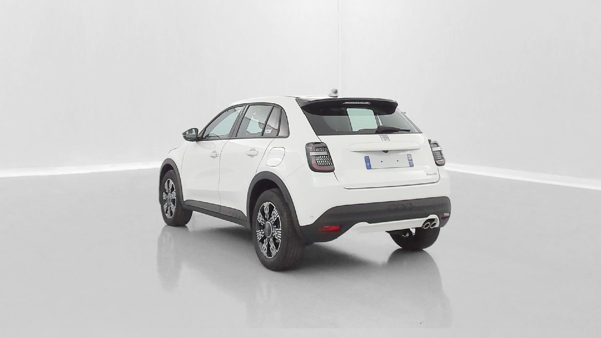 Fiat 600 Pop 1.2L Hybrid Turbo (145 hp) photo