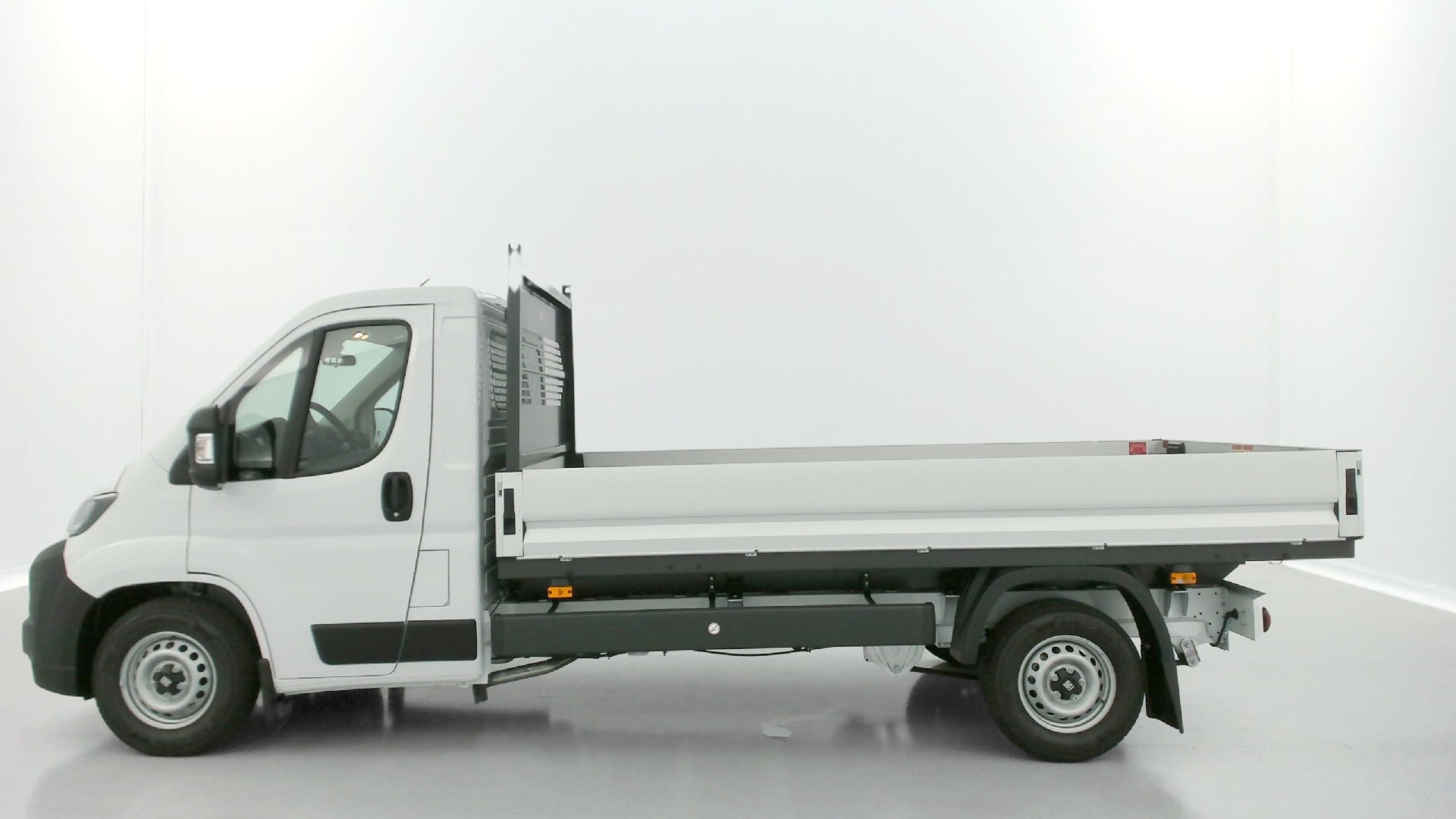Fiat Ducato 3.5 L Maxi 140ch PLATEAU RIDELLES 2.2L Diesel photo