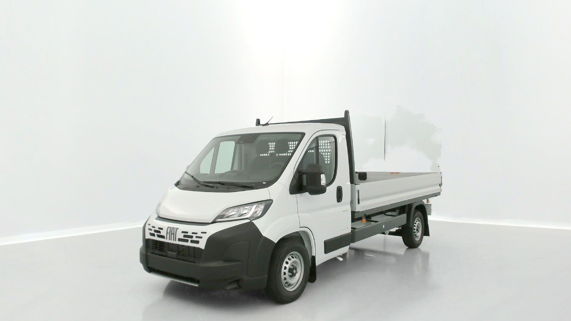 Fiat Ducato 3.5 L Maxi 140ch PLATEAU RIDELLES 2.2L Diesel 140 hp photo
