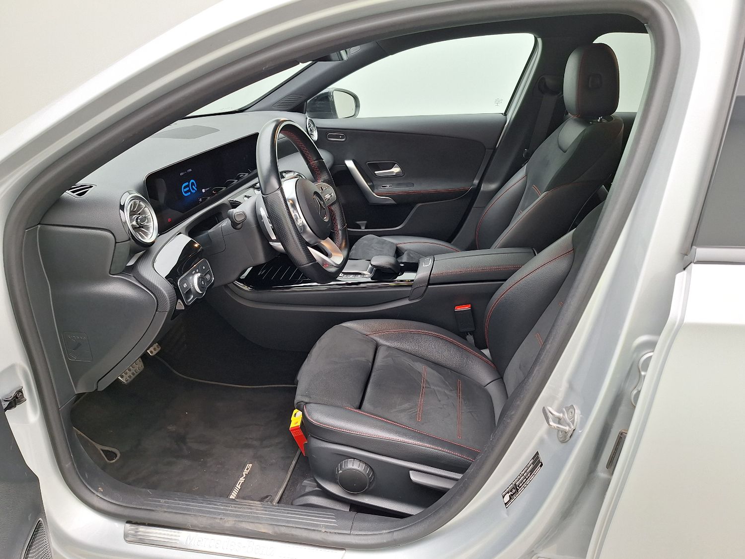 Mercedes, A-Class Ber '18 PHEV, Mercedes-Benz A-Klasse Limousine A 250 e 4d photo