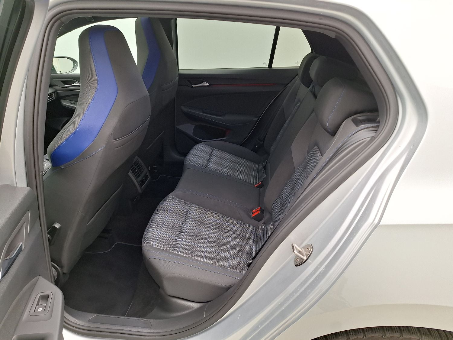 VW, Golf VIII '20 PHEV, Volkswagen Golf VIII 1.4 eHybrid GTE DSG 5d photo