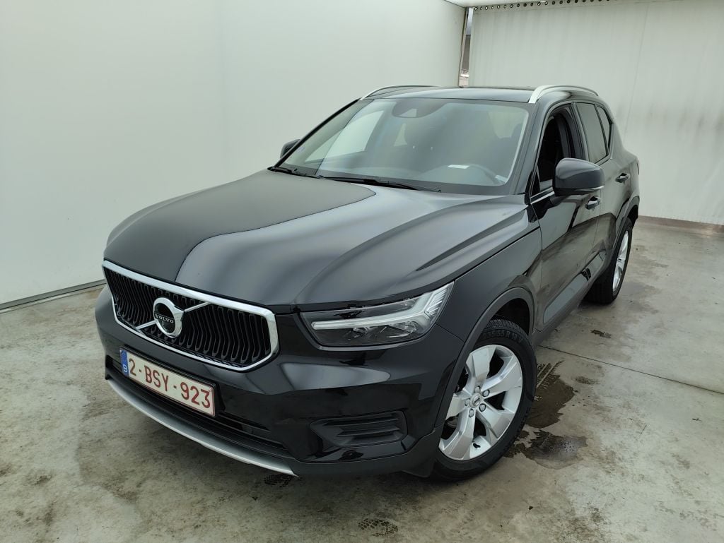 Volvo XC40 T2 Momentum Pro 5d