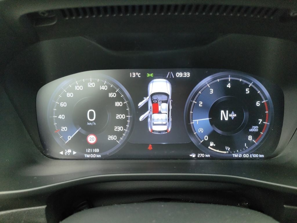 Volvo XC40 T2 Momentum Pro 5d photo