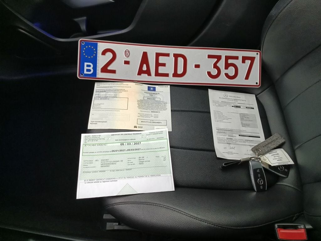 Mercedes-Benz A-Klasse Limousine A 200d Business Solution Limited 4d photo