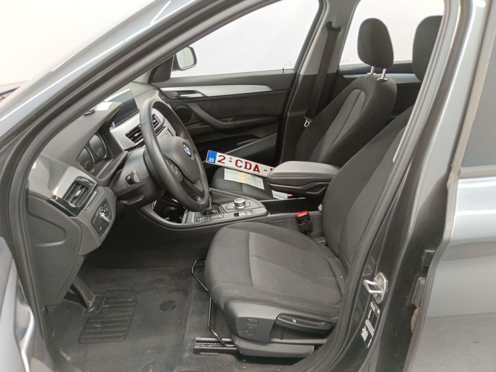 BMW X1 sDrive16dA (85 kW) 5d photo