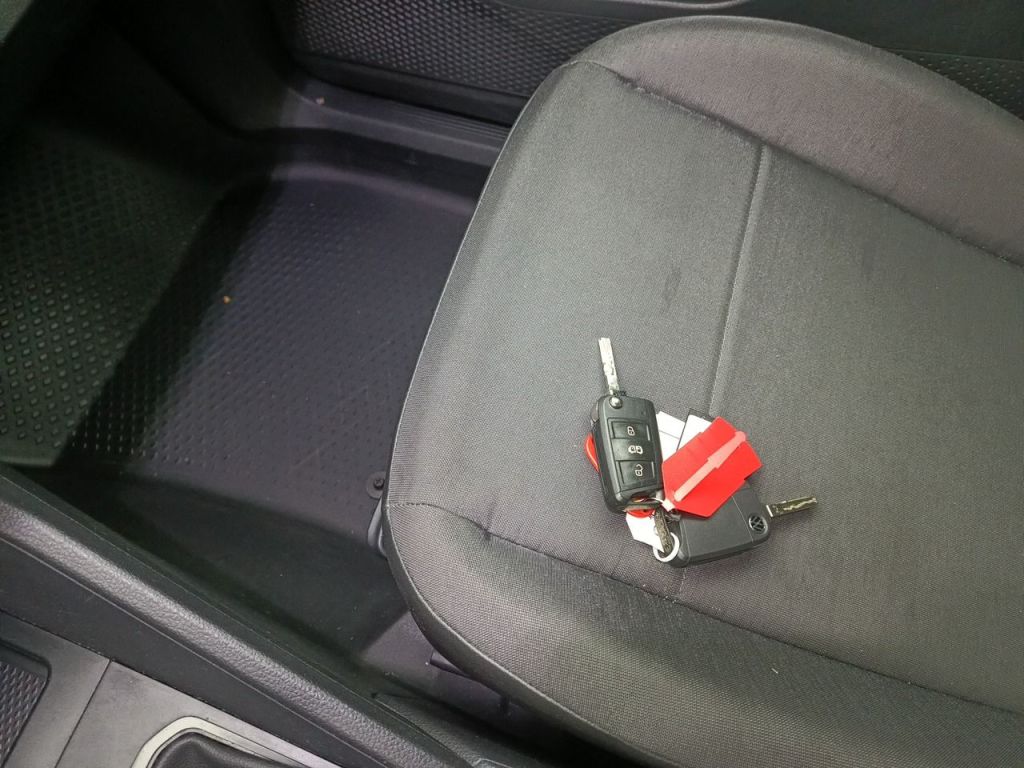 VOLKSWAGEN CADDY VAN DIESEL - 2021 2.0 TDi 102 5d photo