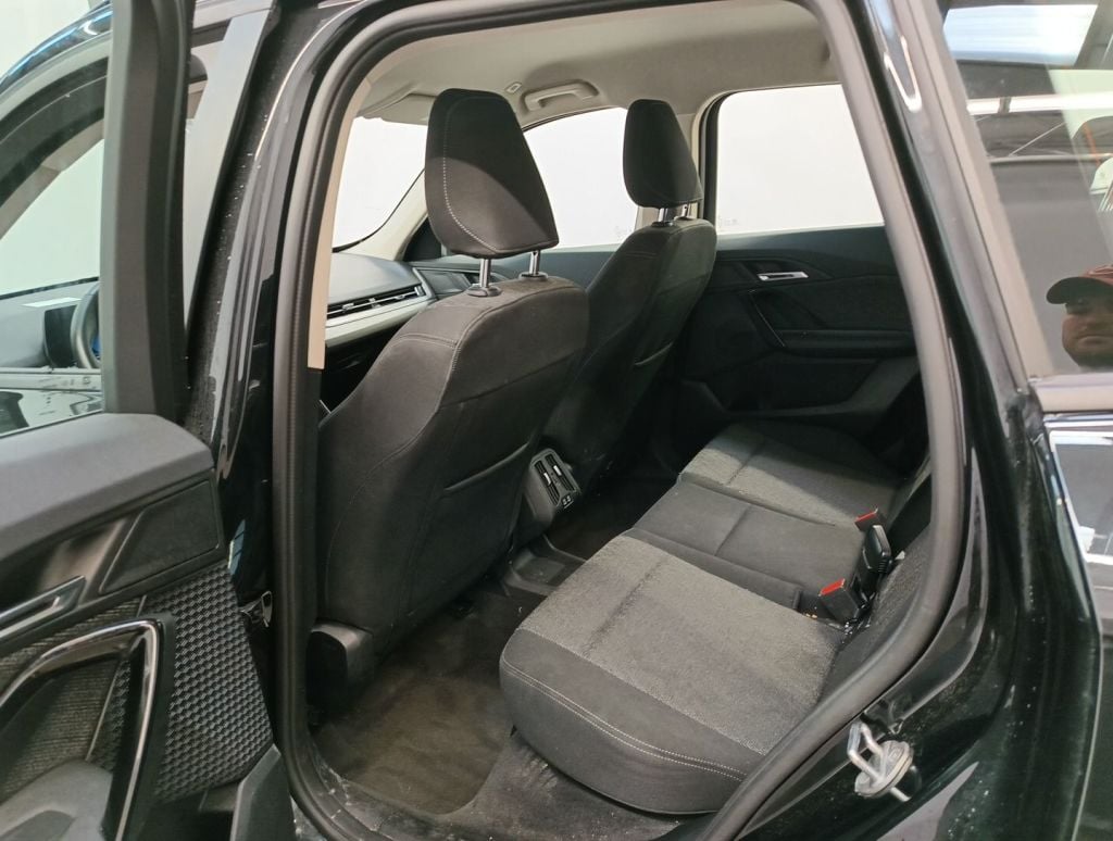 BMW X1 DIESEL - 2023 2.0 dA 150hp sDrive18 5d photo