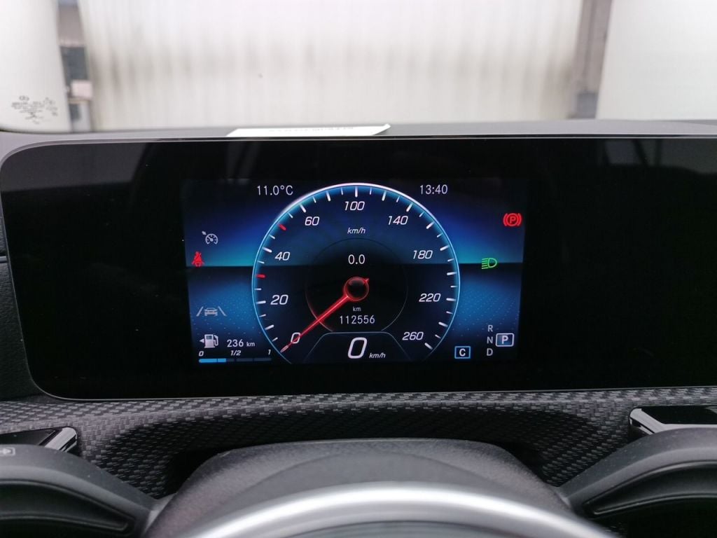 MERCEDES CLASSE A DIESEL (W177) A 200 d 150hp Business Line 5d photo