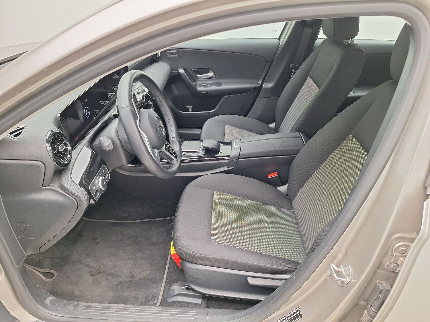 Mercedes, A-Class '18, Mercedes-Benz A-Klasse A 180 d Business Solution A photo