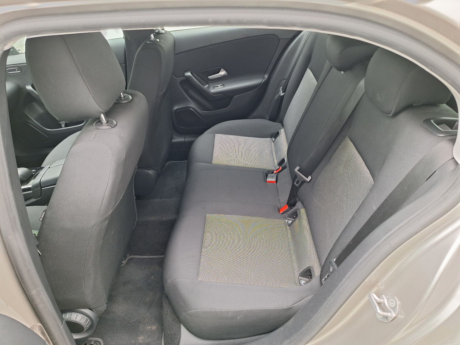 Mercedes, A-Class '18, Mercedes-Benz A-Klasse A 180 d Business Solution A photo