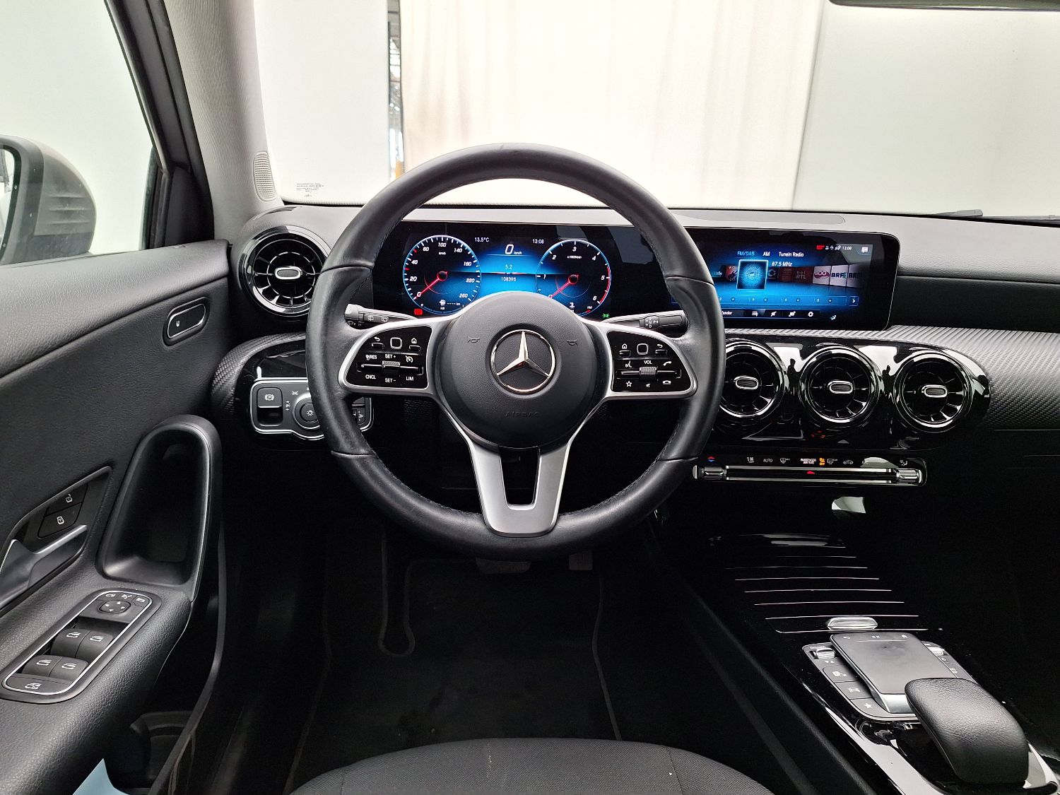 Mercedes, A-Class '18, Mercedes-Benz A-Klasse A 180 d Business Solution A photo