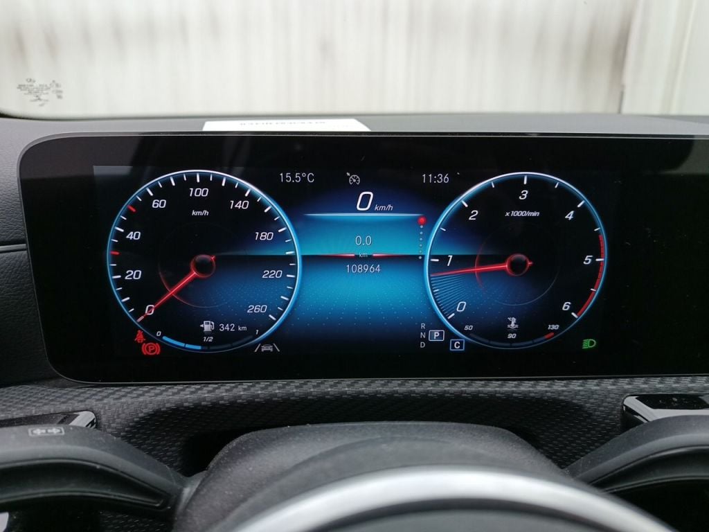 Mercedes-Benz A-Klasse Limousine A 180d Business Solution Aut. 4d photo