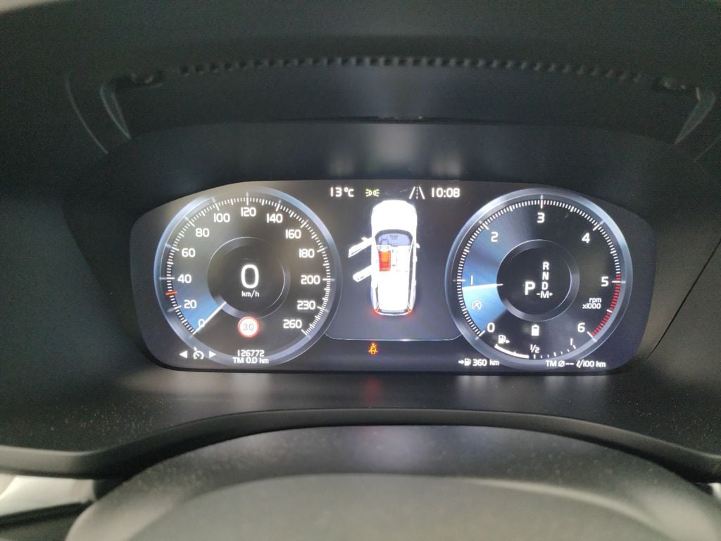 Volvo V60 B4 D R-Design Aut. 5d photo