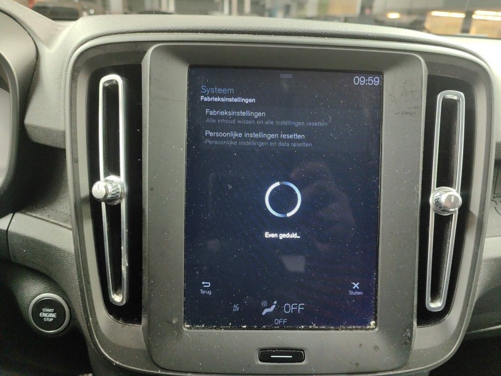 Volvo XC40 D3 Geartronic Momentum Core 5d photo