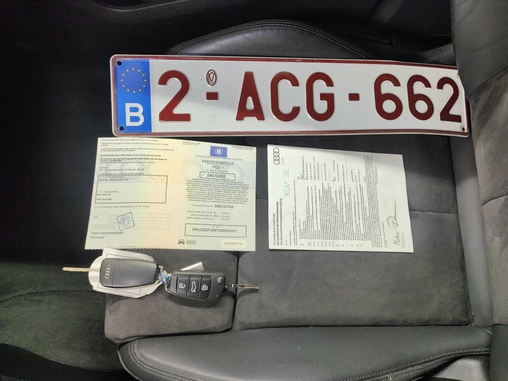 Audi Q3 35 TDI S tronic S line Business Edition 5d photo