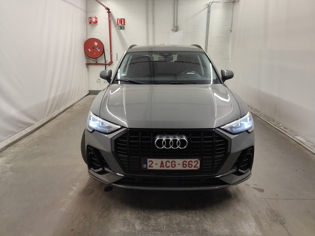 Audi Q3 35 TDI S tronic S line Business Edition 5d photo
