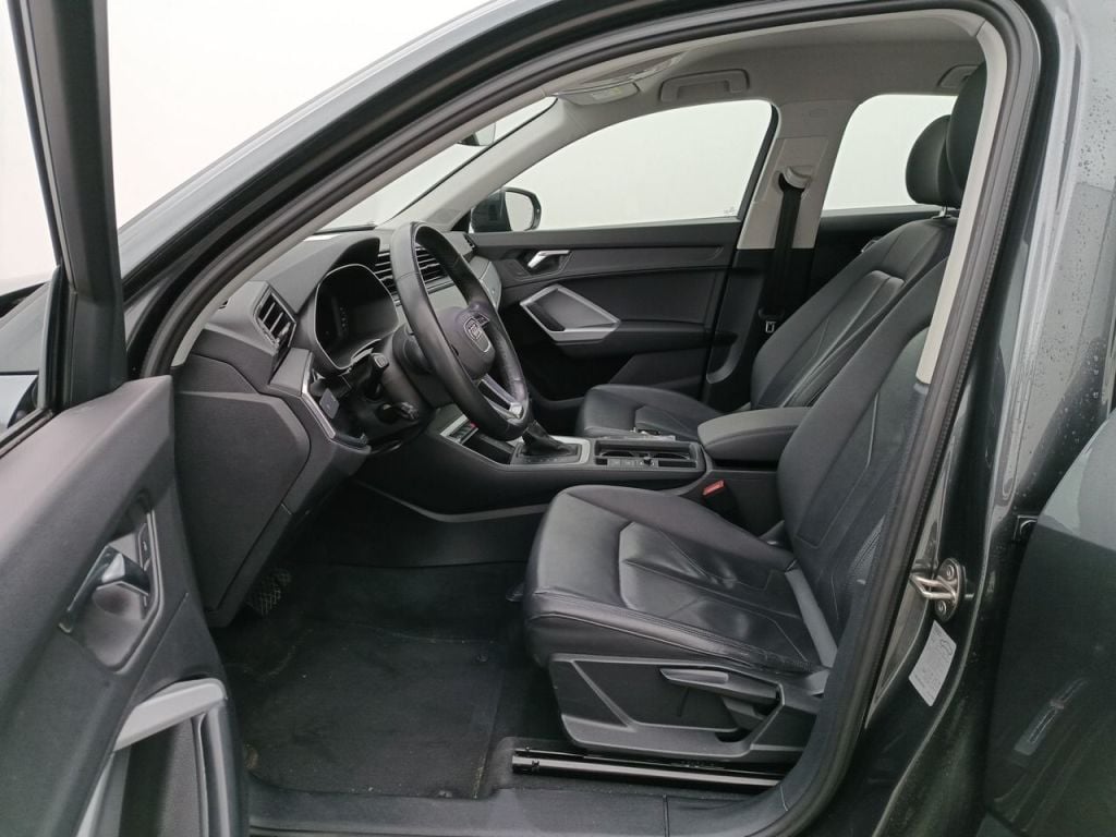 Audi Q3 Sportback 35 TDI S tronic S Line Business Ed 5d photo