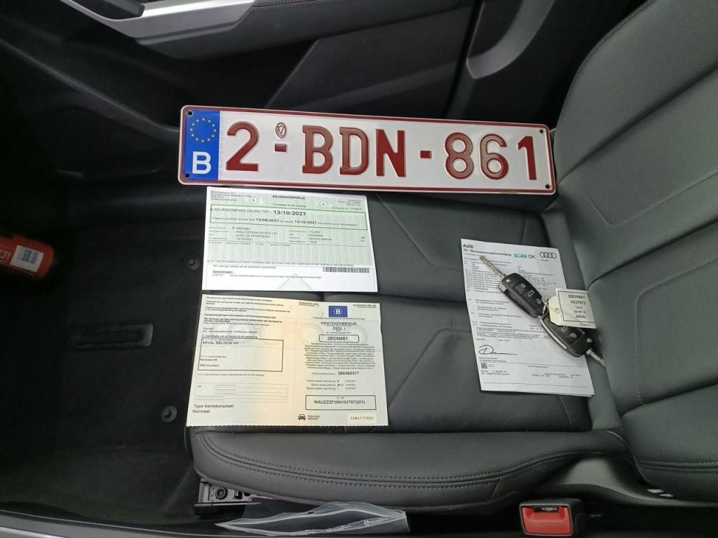 Audi Q3 Sportback 35 TDI S tronic S Line Business Ed 5d photo