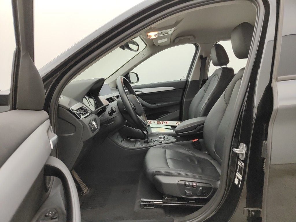 BMW X1 sDrive18iA (100 kW) 5d photo