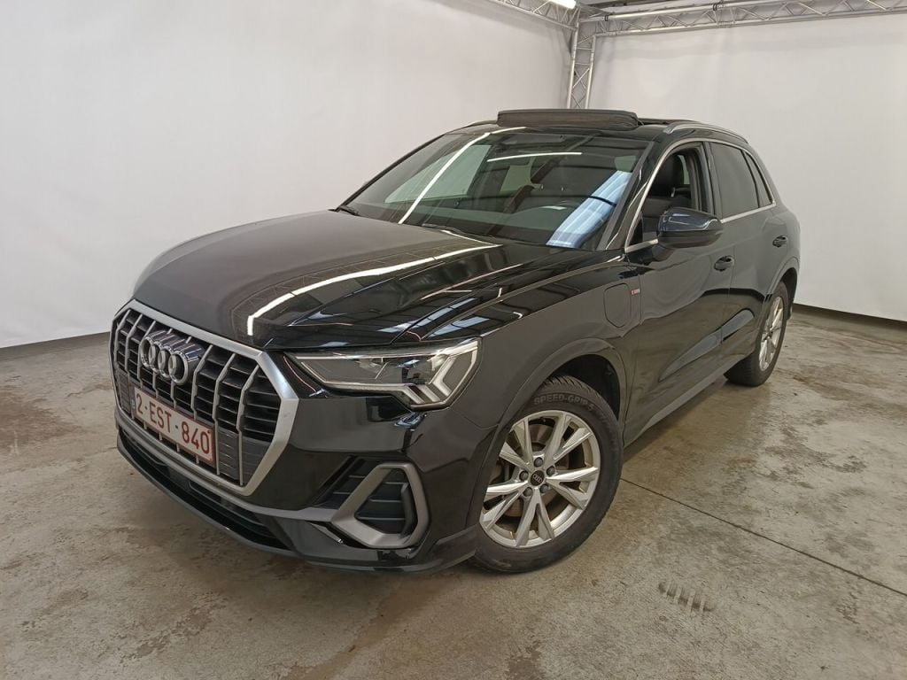 Audi Q3 45 TFSI e S tronic S Line 5d