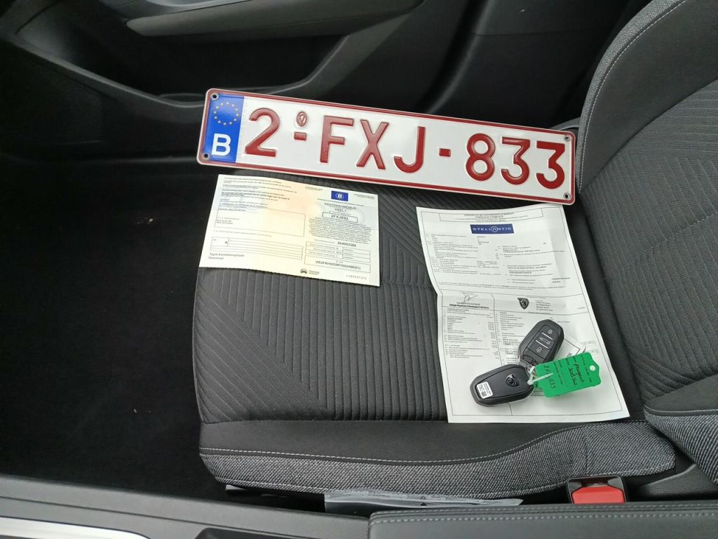 Peugeot 308 SW 1.2 PureTech 130 S&S Active Pack 5d photo