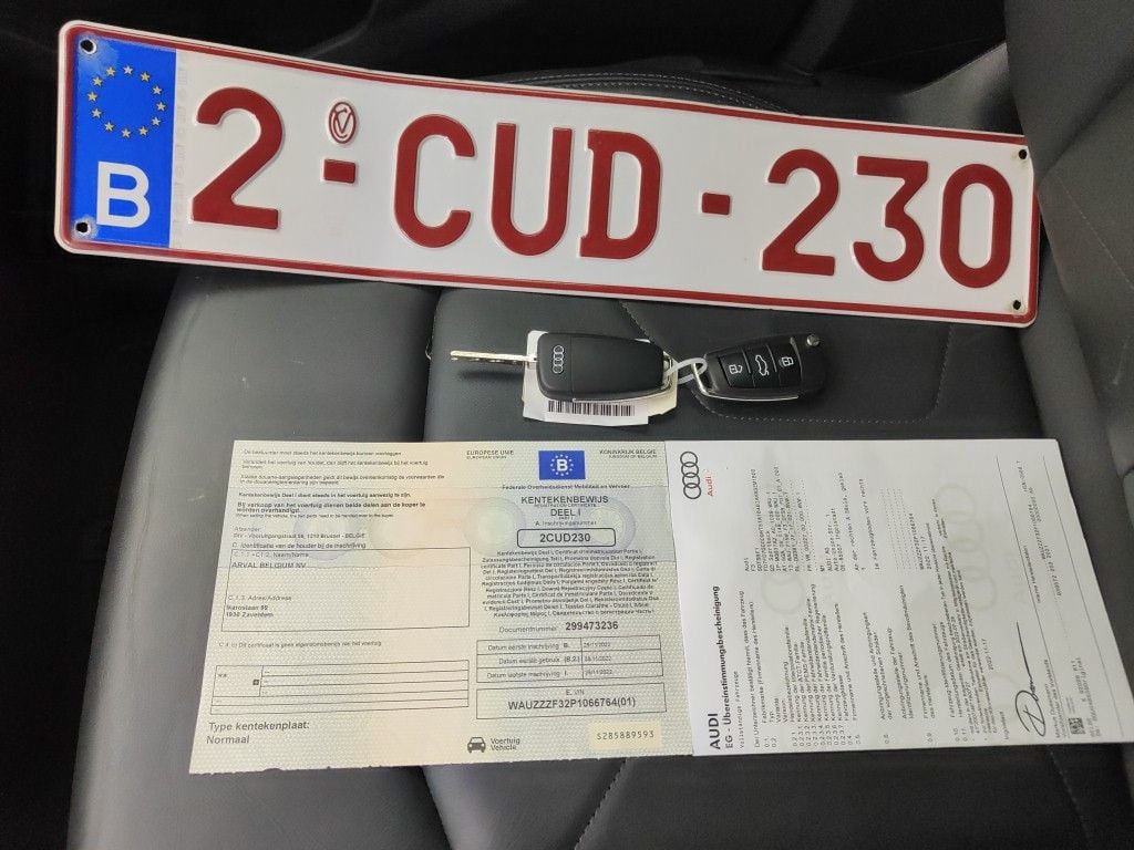 Audi Q3 Sportback 35 TDI S tronic S Line Business Ed 5d photo