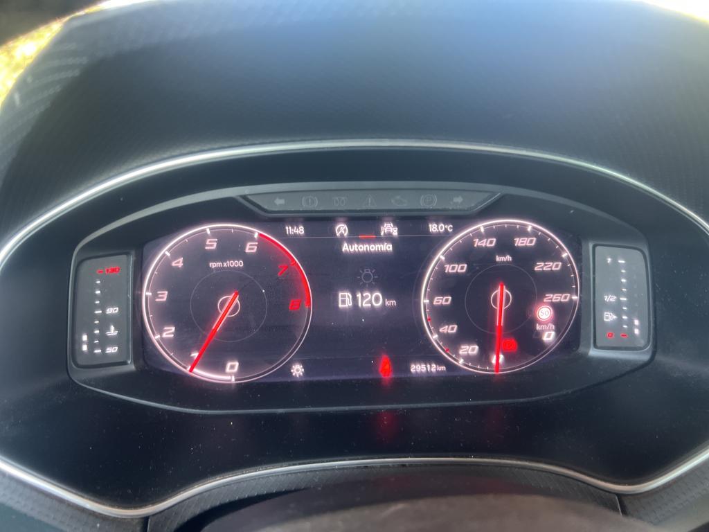 SEAT Arona / 2021 / 5P / todoterreno 1.0 TSI 81kW (110CV) Xperience Plus(SP) photo