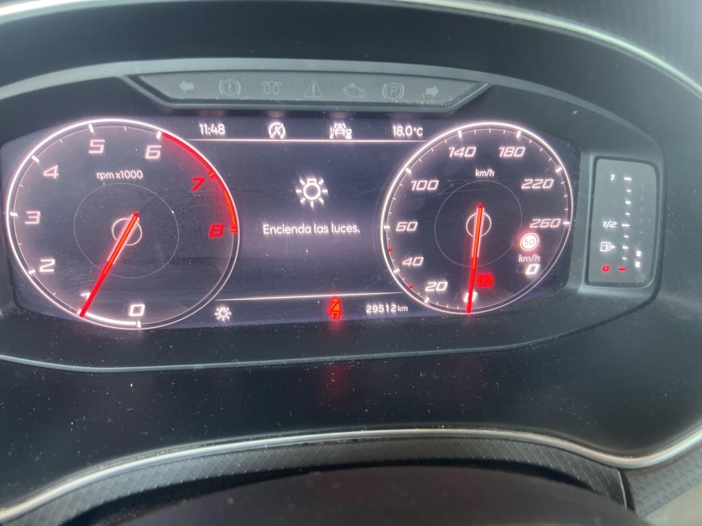 SEAT Arona / 2021 / 5P / todoterreno 1.0 TSI 81kW (110CV) Xperience Plus(SP) photo