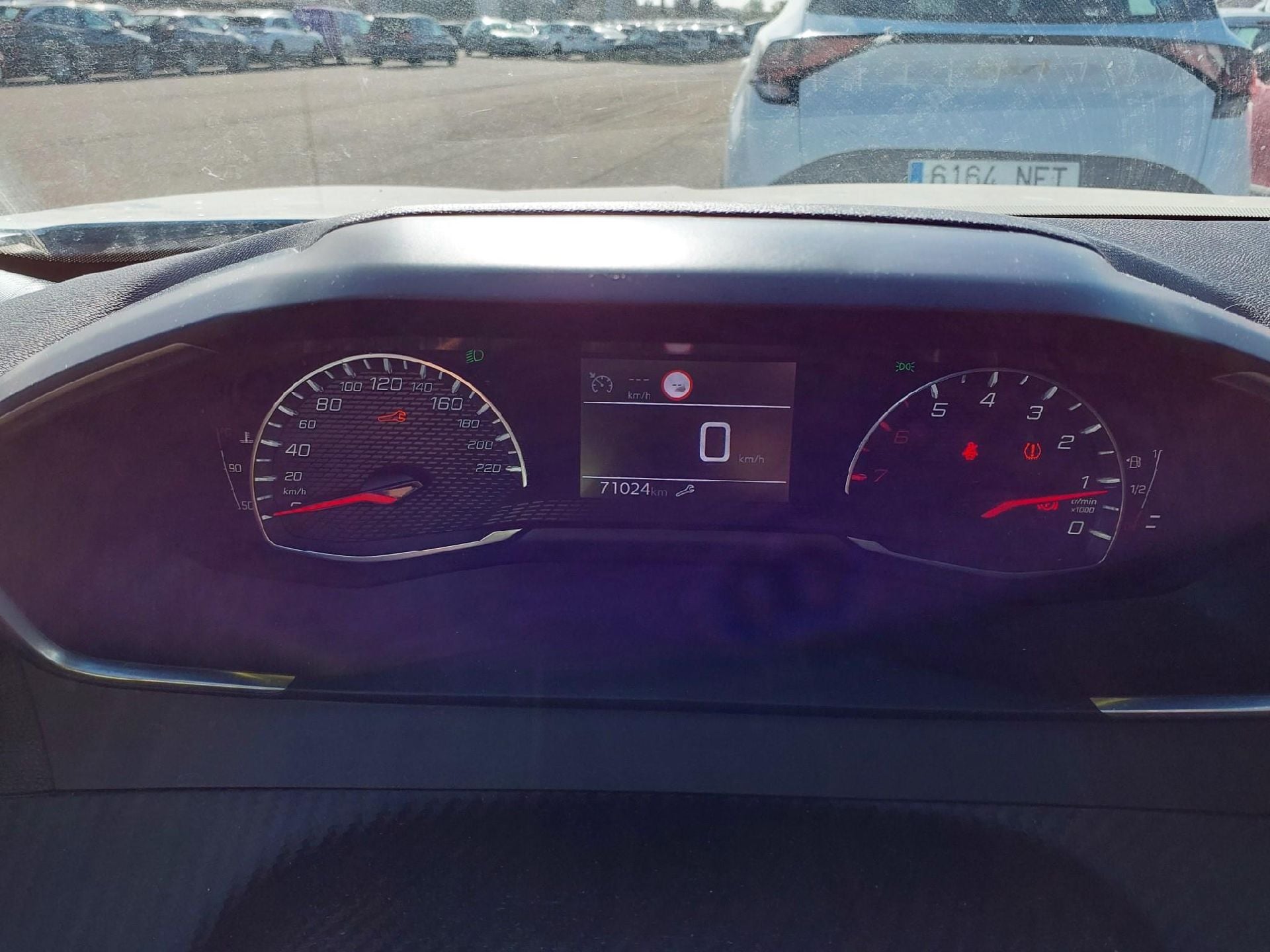 PEUGEOT 2008 / 2019 / 5P / todoterreno Active Pack BlueHDI 81kW (110CV) photo