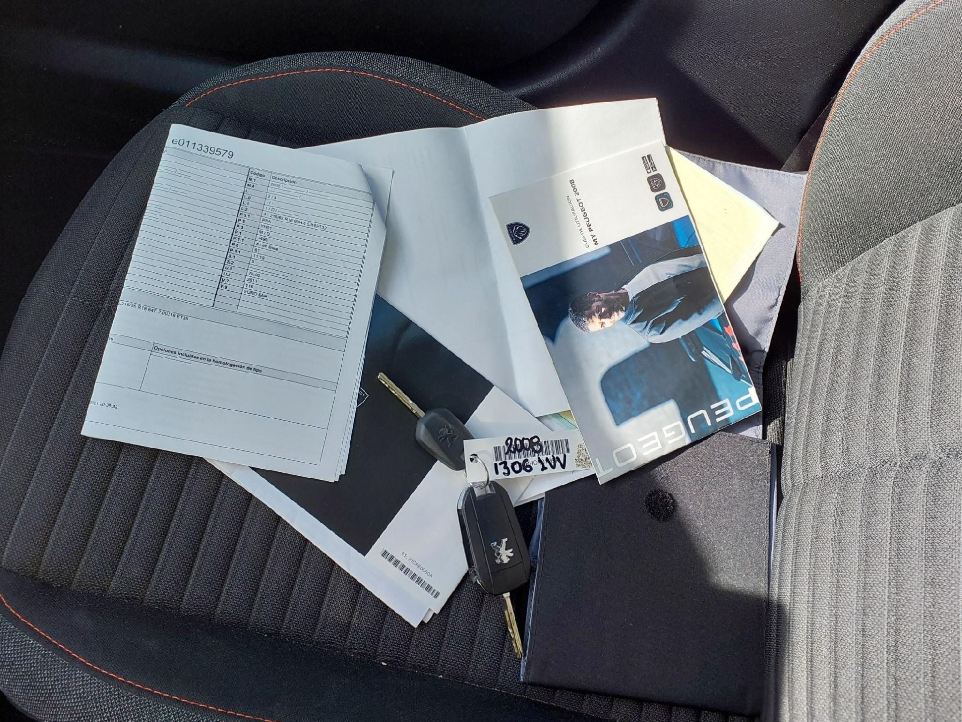 PEUGEOT 2008 / 2019 / 5P / todoterreno Active Pack BlueHDI 81kW (110CV) photo