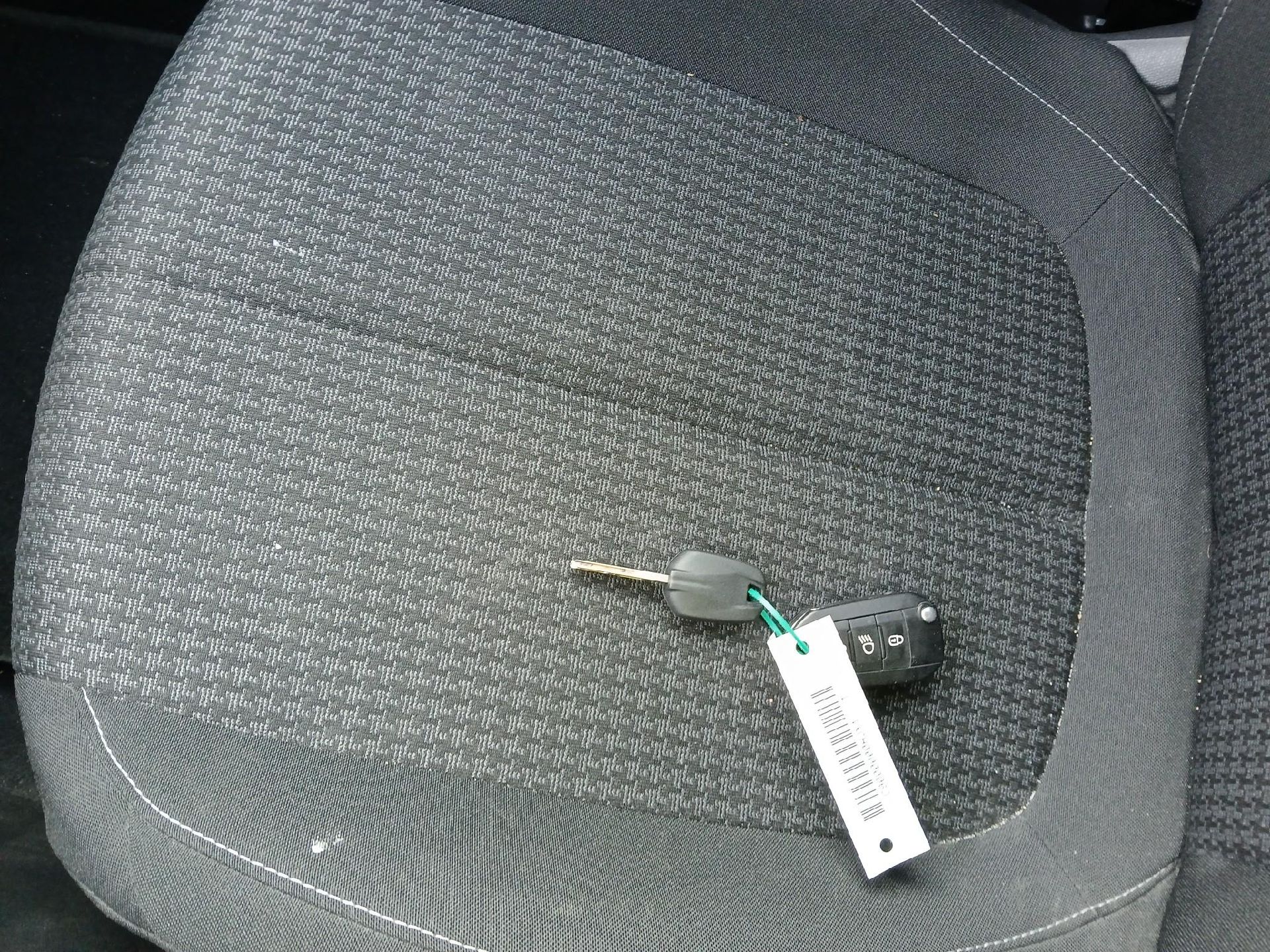 PEUGEOT 308 / 2017 / 5P / berlina con portón 5p Active Pack PureTech 110 S&S photo