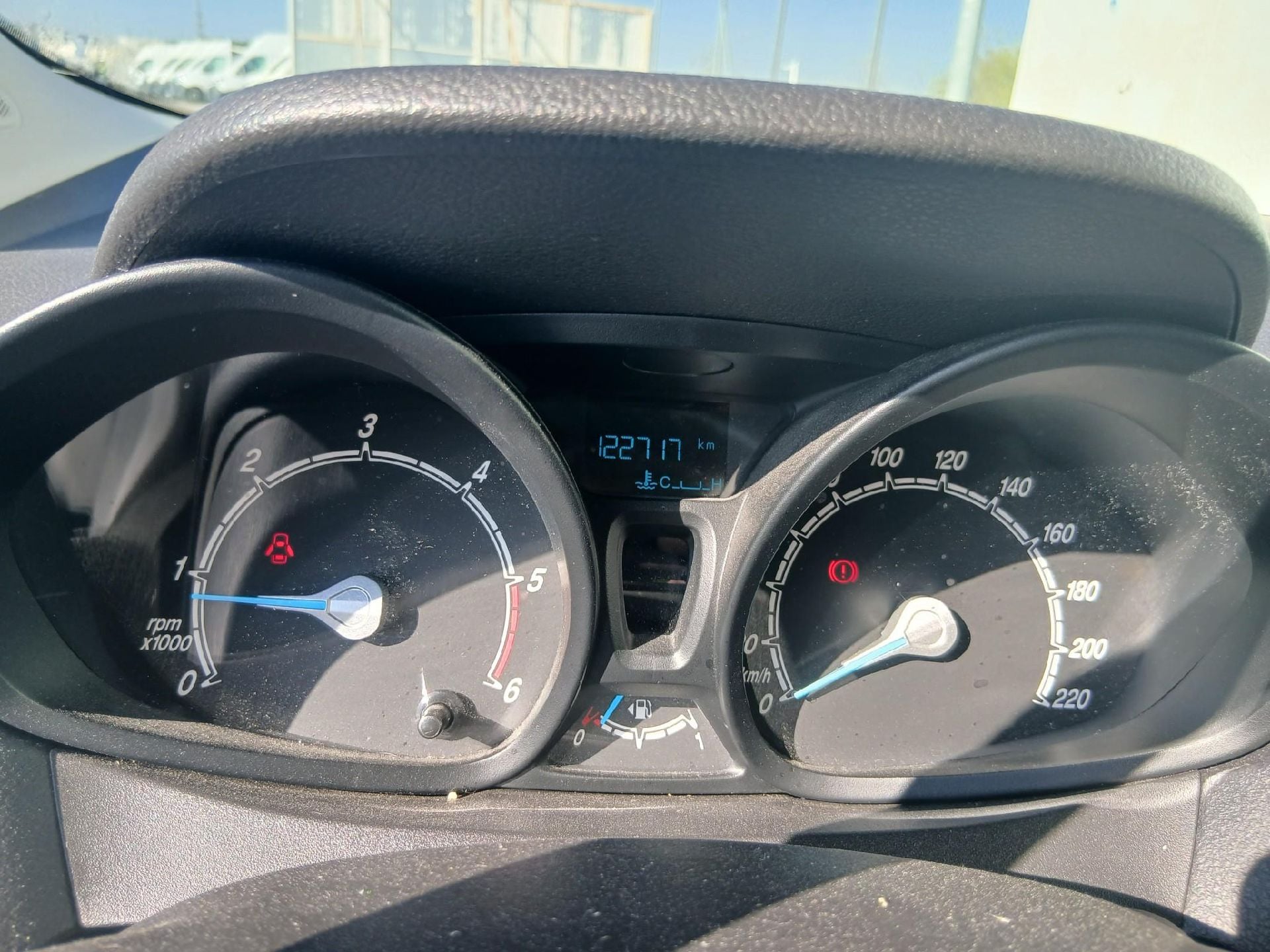 FORD Transit Courier/2014/4P/furgón der.turis Van 1.5 TDCi 56kW Trend photo