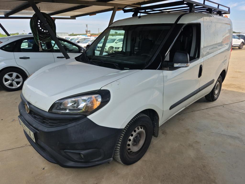 FIAT Doblò Cargo/2015/3P/furgón derivado de turismo Cargo Base Plus 1.3 Mjet 70kW (95CV)