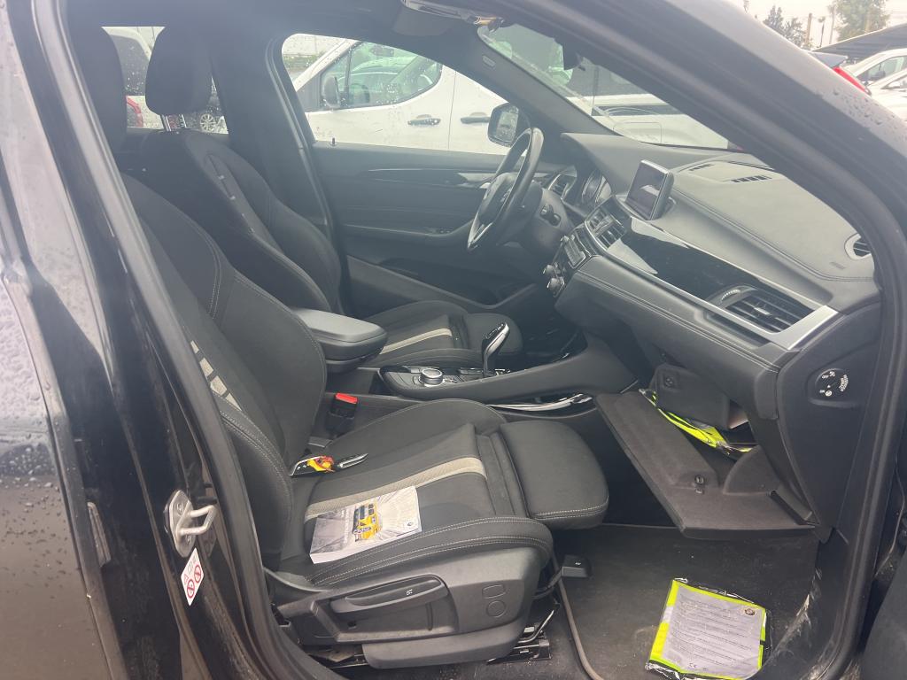 BMW X2 sDrive18i photo