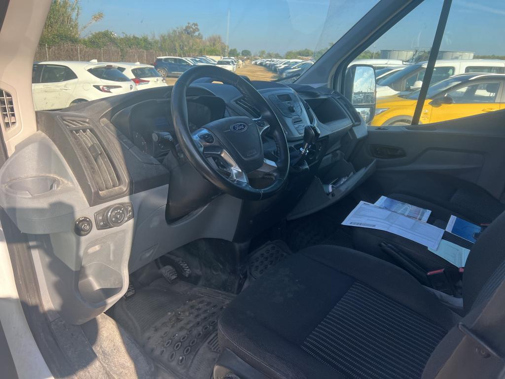 FORD Transit / 2013 / 4P / furgón 350 96kW L3H2 Van Trend Delantera photo