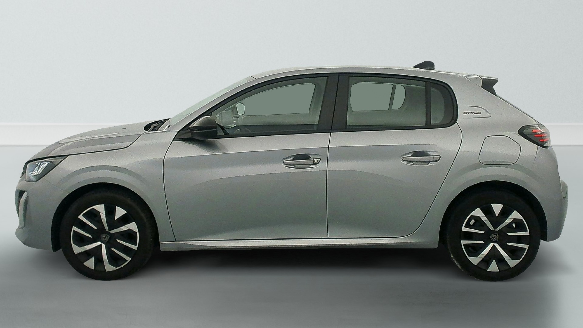 Peugeot 208 100 S&S BVM6 Style photo