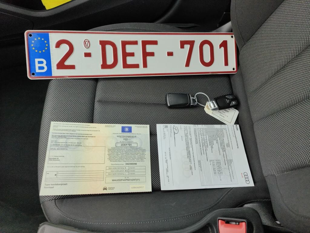 Audi A4 2.0 35 TFSi 110kW S tr. Attraction Bus. 4d photo