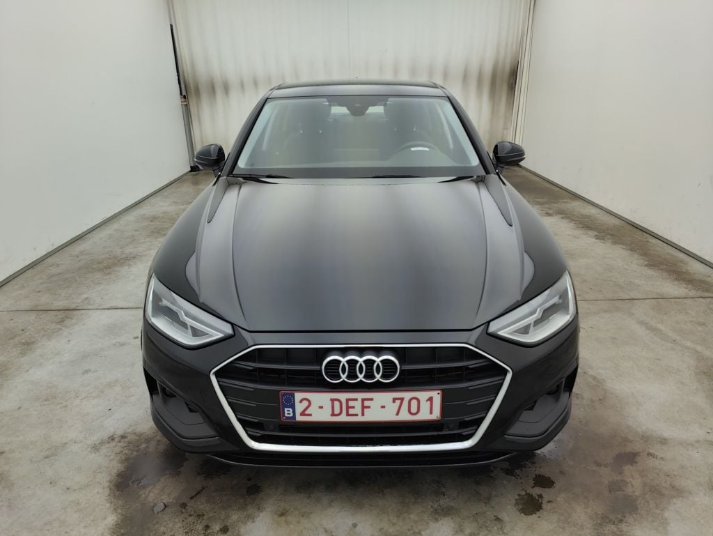 Audi A4 2.0 35 TFSi 110kW S tr. Attraction Bus. 4d photo